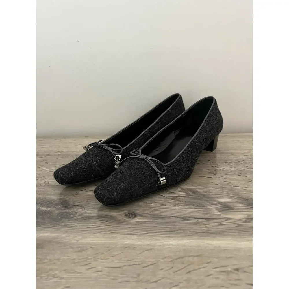 COACH Felt wool square toe pointed heels pumps C Bow y2k Size 8 gray black